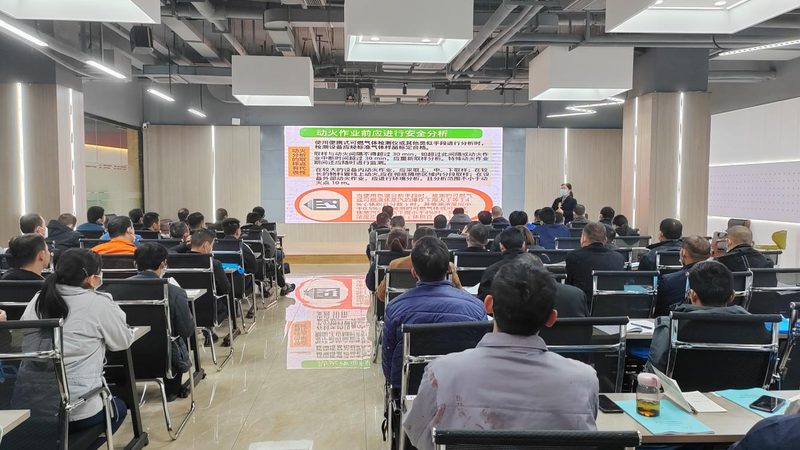 选拔标准：多维度评估，综合考量
