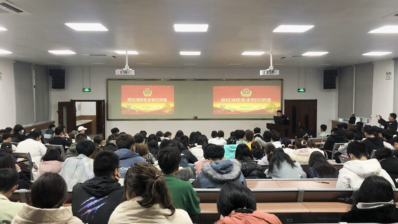 面授班的报价清单通常包括以下几部分：