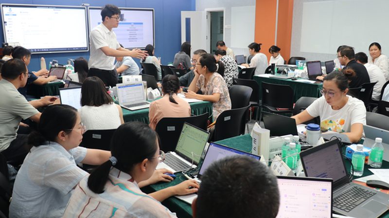 上班族如何通过初中学历升本科？揭秘有效途径与注意事项