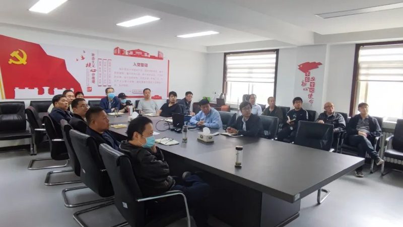 小标题：选择机构，关注这些关键指标